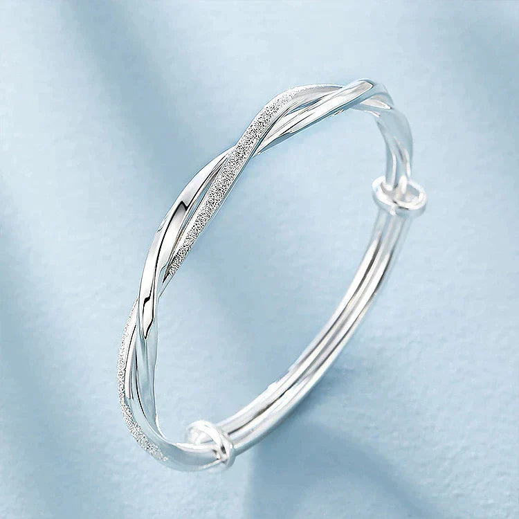 Elegantes Silberarmband mit raffiniertem Zopfmuster – Zeitloser Schmuck für Damen