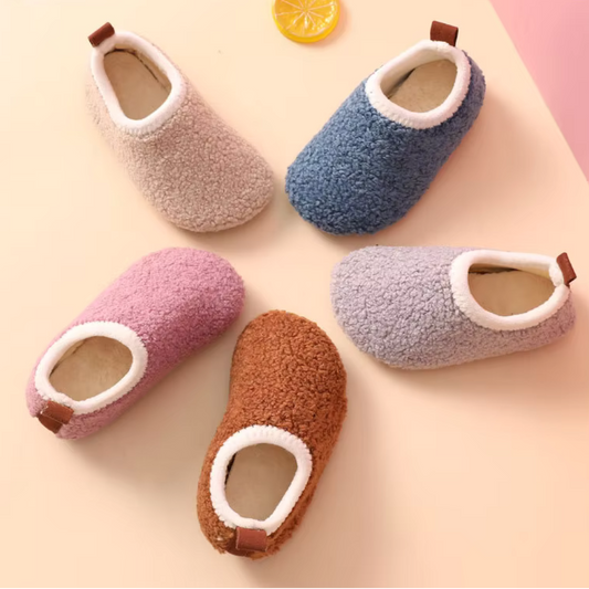 Warme Gewatteerde Pantoffels voor Kinderen - SnuggleStep | Veilig en Comfortabel