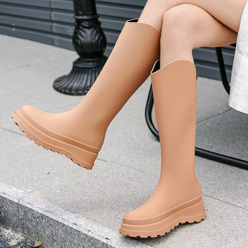 Wasserfeste Damen Herbst-Regenstiefel: Hohe Gummistiefel mit Anti-Rutsch-Sohle für maximalen Komfort und Schutz
