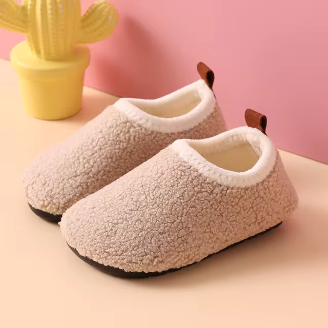 Warme Gewatteerde Pantoffels voor Kinderen - SnuggleStep | Veilig en Comfortabel