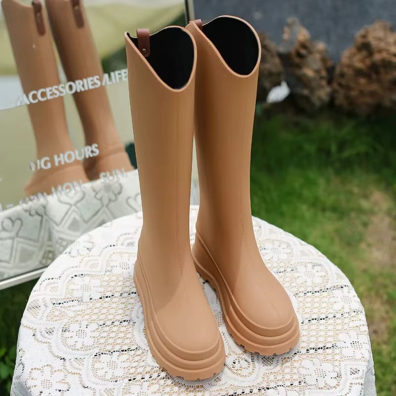 Wasserfeste Damen Herbst-Regenstiefel: Hohe Gummistiefel mit Anti-Rutsch-Sohle für maximalen Komfort und Schutz