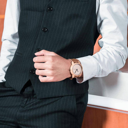 AetherLux - Elegantes Bambus-Holzarmbanduhr mit minimalistischem Design