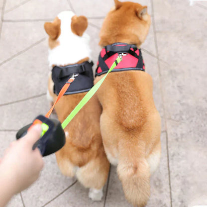 TwinLeash: Verstelbare Dubbele Hondenriem - Geluidsarme, LED-verlichte Wandelingen met Twee Honden