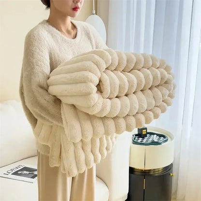 VogueFusion Plüschdecke – Luxuriöser Komfort & ultimative Wärme | Elegante Tagesdecke für Ihr Zuhause