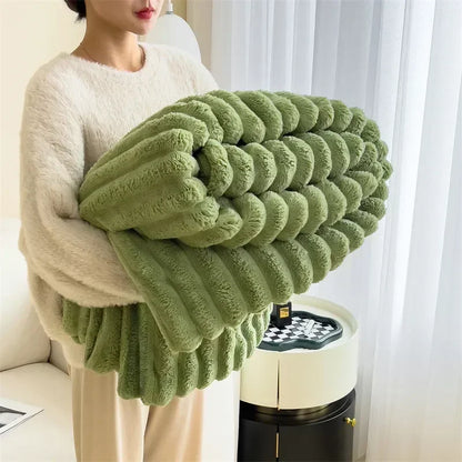 VogueFusion Plüschdecke – Luxuriöser Komfort & ultimative Wärme | Elegante Tagesdecke für Ihr Zuhause