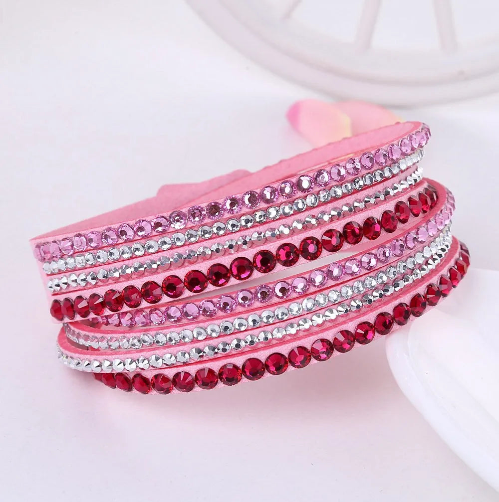 Funkelndes mehrschichtiges Strass-Wickelarmband aus Leder