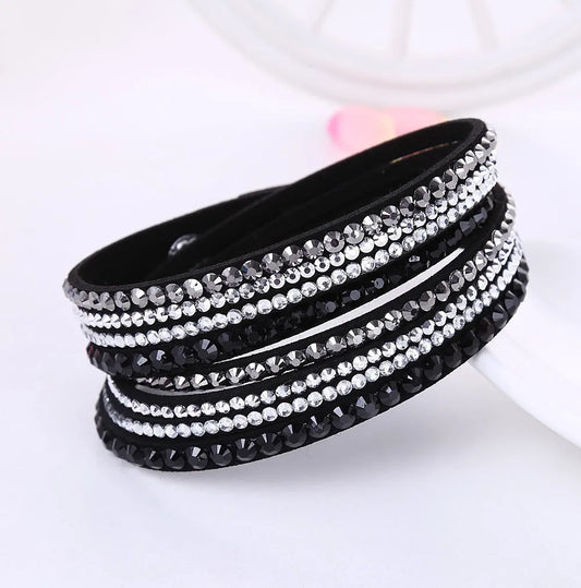 Funkelndes mehrschichtiges Strass-Wickelarmband aus Leder