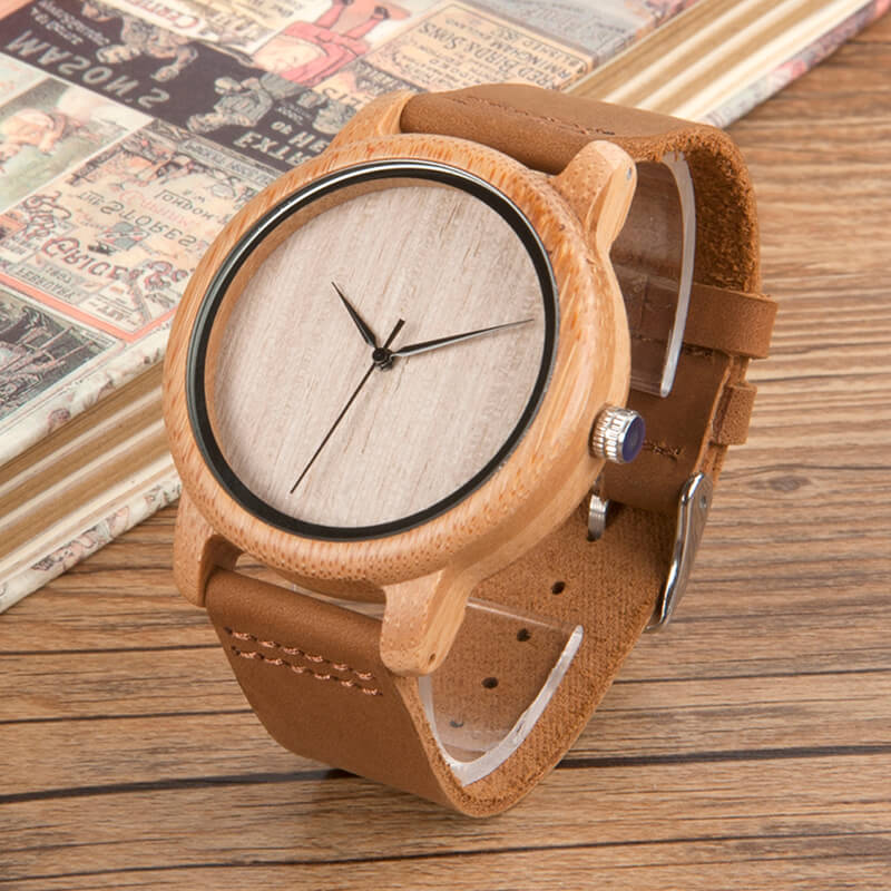AetherLux - Elegantes Bambus-Holzarmbanduhr mit minimalistischem Design