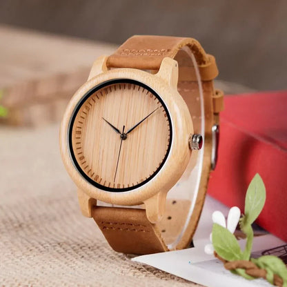 AetherLux - Elegantes Bambus-Holzarmbanduhr mit minimalistischem Design