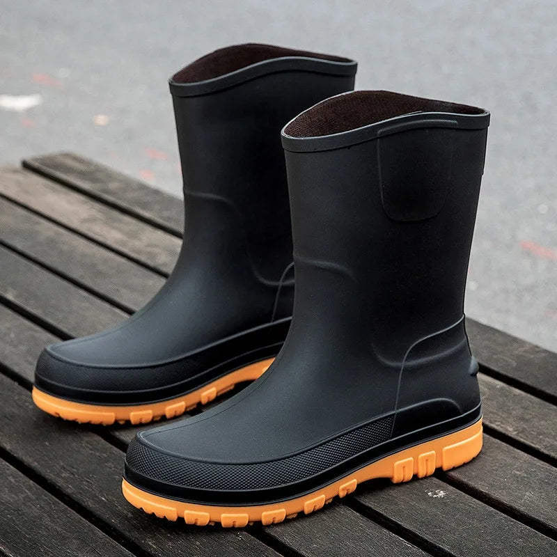 Robuste Herren Gummistiefel für den Herbst – Wasserdichte Halbhohe PVC-Stiefel mit Anti-Rutsch-Sohle für optimalen Komfort und Halt