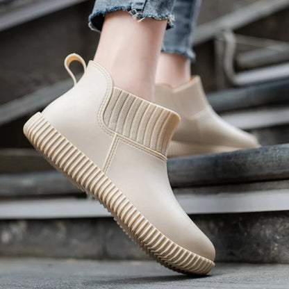 Modische Damen Ankle-Regenstiefel für den Herbst: Wasserdicht & Bequem mit Strick-Bund