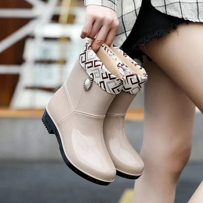 Elegante Damen-Gummistiefel für den Herbst: Wasserdicht mit Blumen-Detail und Profilsohle