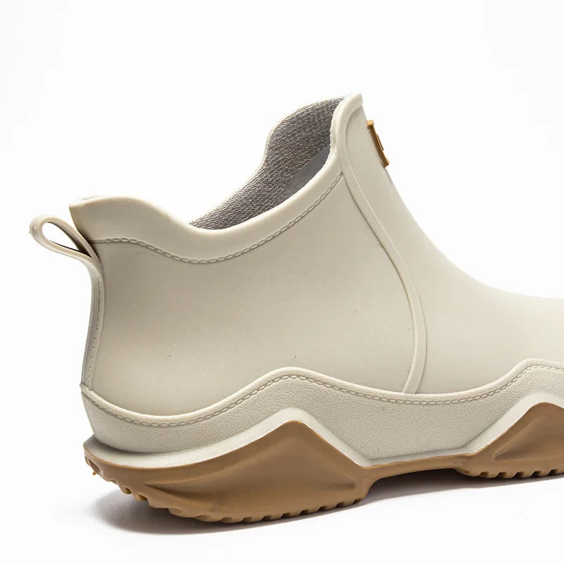 Wasserdichte Damen-Regenstiefel für den Herbst: Stilvolle, halbhohe Gummistiefel mit rutschfester Sohle für optimalen Komfort