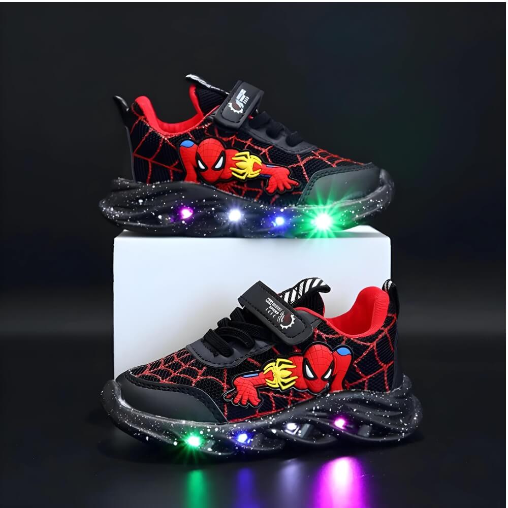 Superheld LED Sneakers für Kinder - Coole Schuhe mit Lichtern