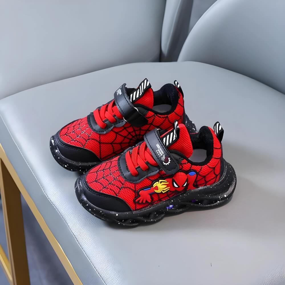Superheld LED Sneakers für Kinder - Coole Schuhe mit Lichtern