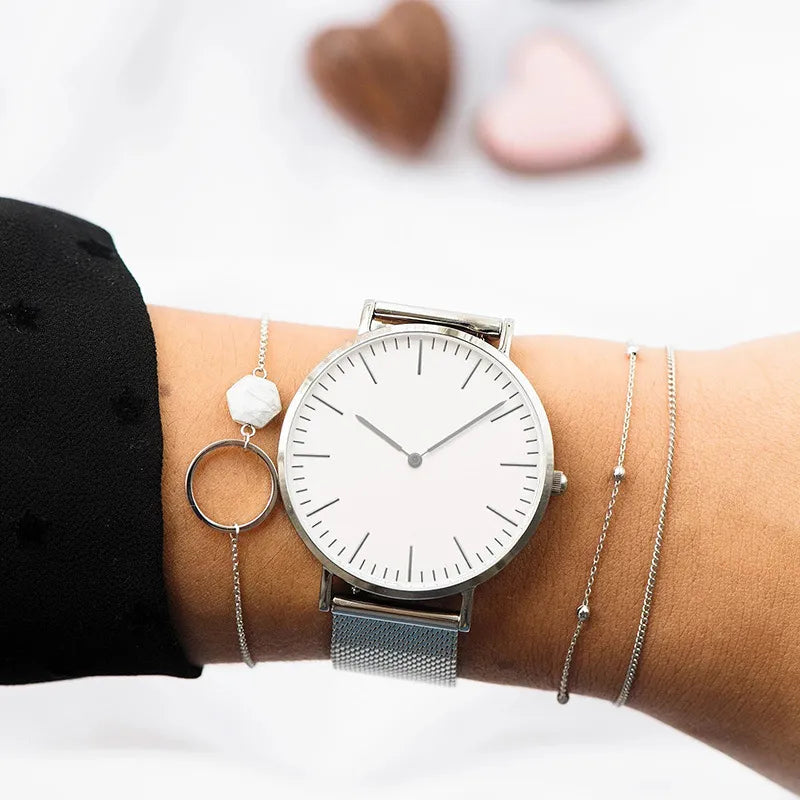 LuxeVera Roségold Quarz Armbanduhr – Zeitlose Eleganz & Präzision