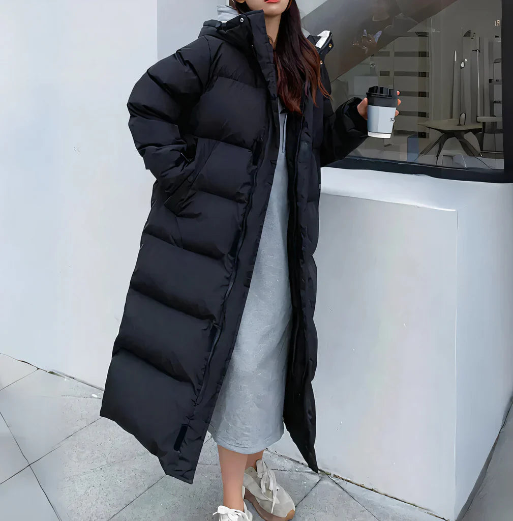 Langer Steppmantel für Damen – Warm gefütterter Oversize Wintermantel mit Kapuze