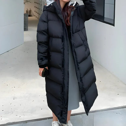 Langer Steppmantel für Damen – Warm gefütterter Oversize Wintermantel mit Kapuze