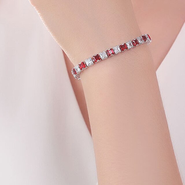 Elegantes Ketten-Tennisarmband – Ein Hauch von Luxus für jeden Anlass