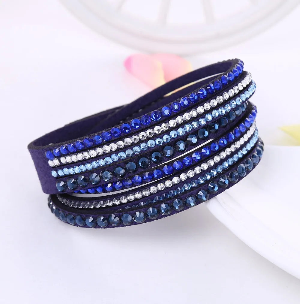 Funkelndes mehrschichtiges Strass-Wickelarmband aus Leder