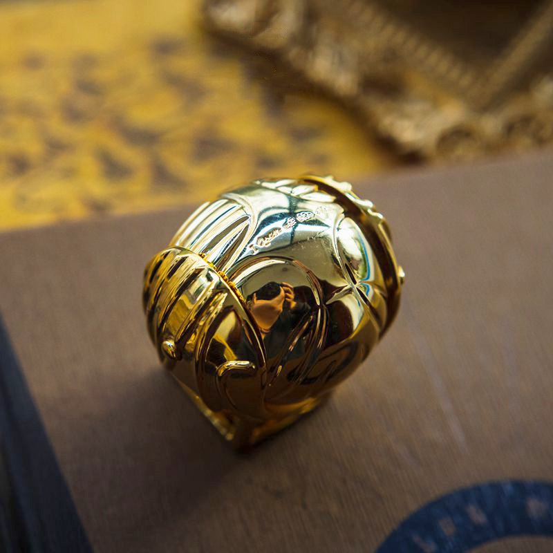 Magischer Goldener Schnatz Ringbox - 18 Karat Vergoldet, Luxuriöses Sammlerstück