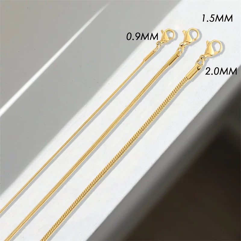 Elegantes Minimalistisches Armband mit Schlangenverschluss | Hochwertiger Stahl | Verschiedene Ausführungen