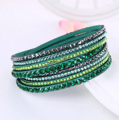 Funkelndes mehrschichtiges Strass-Wickelarmband aus Leder