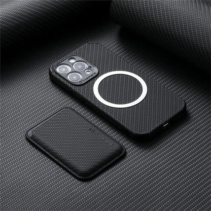 TitanWallet: Premium MagSafe Carbonfaser-Telefonhülle mit integriertem Portemonnaie für iPhone