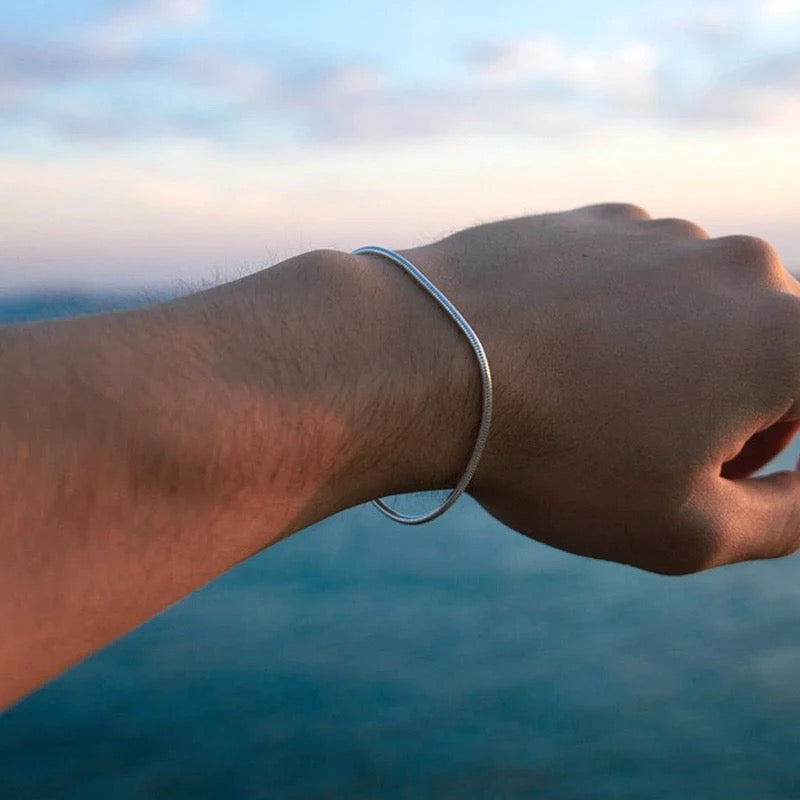 Elegantes Minimalistisches Armband mit Schlangenverschluss | Hochwertiger Stahl | Verschiedene Ausführungen