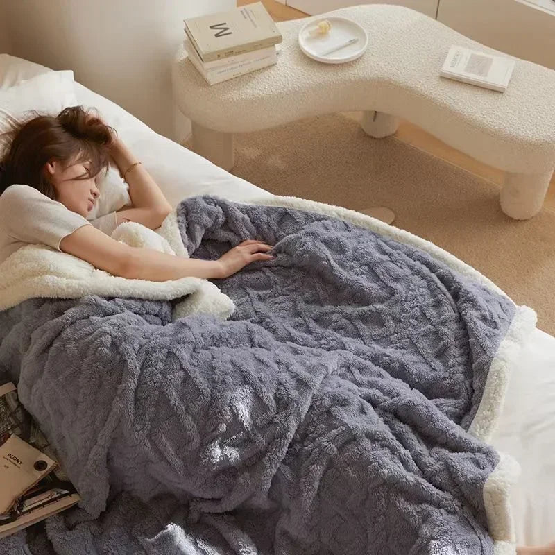 Superweiche Fleece-Kuscheldecke – Ihr Gemütlicher Begleiter für Herbst & Winter auf Sofa & Bett