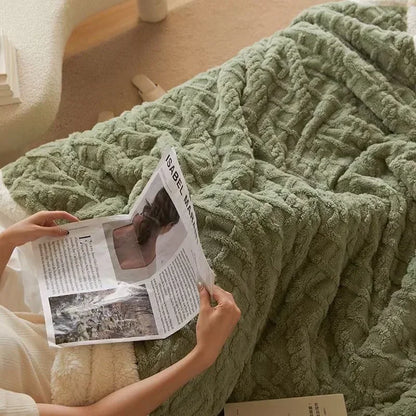 Superweiche Fleece-Kuscheldecke – Ihr Gemütlicher Begleiter für Herbst & Winter auf Sofa & Bett