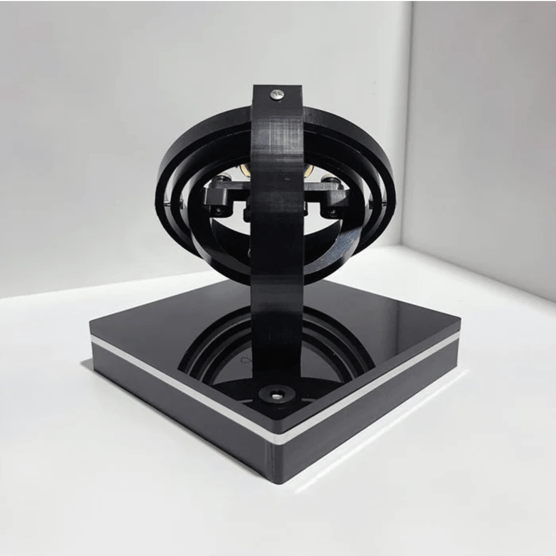 Automatischer Uhrenbeweger Horion: Luxus für Ihre mechanischen Uhren