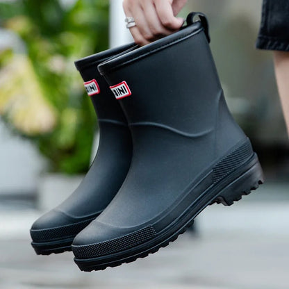 Modische Damen-Regenstiefel für den Herbst: Wasserdichte, halbhohe Gummistiefel mit rutschfester Sohle für maximalen Komfort und Stil