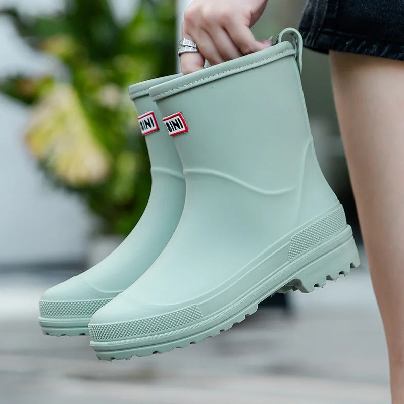 Modische Damen-Regenstiefel für den Herbst: Wasserdichte, halbhohe Gummistiefel mit rutschfester Sohle für maximalen Komfort und Stil