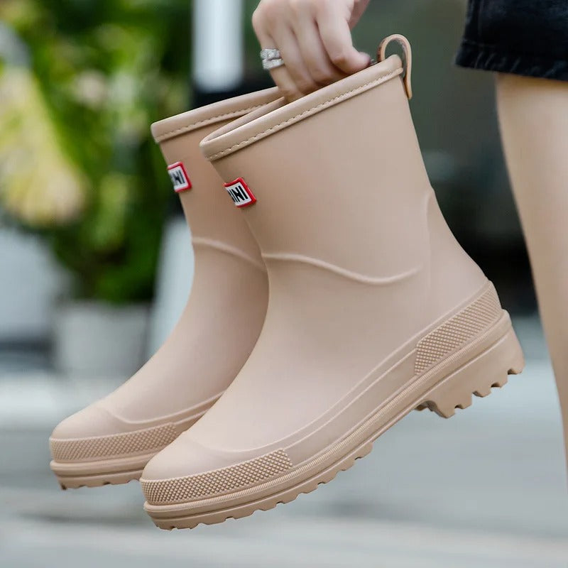 Modische Damen-Regenstiefel für den Herbst: Wasserdichte, halbhohe Gummistiefel mit rutschfester Sohle für maximalen Komfort und Stil
