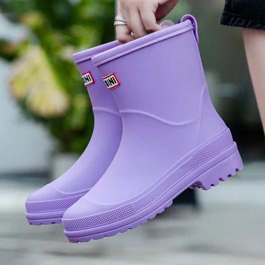 Modische Damen-Regenstiefel für den Herbst: Wasserdichte, halbhohe Gummistiefel mit rutschfester Sohle für maximalen Komfort und Stil